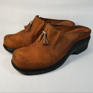 Ariat  Brown Leather Tasseled  Mendicino Mules size 9B